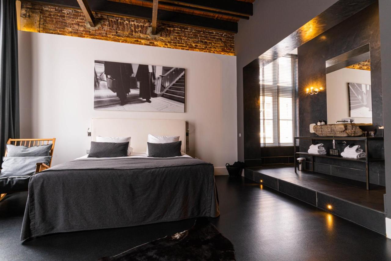 Het Arresthuis Roermond Exteriör bild Suite