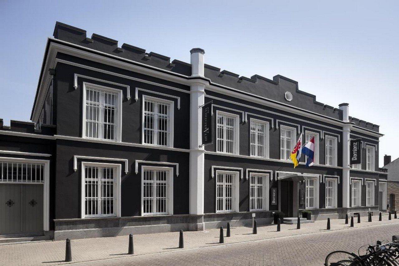 Het Arresthuis Roermond Exteriör bild The House of Representatives of Aruba, Bonaire, Curaçao and St. Maarten