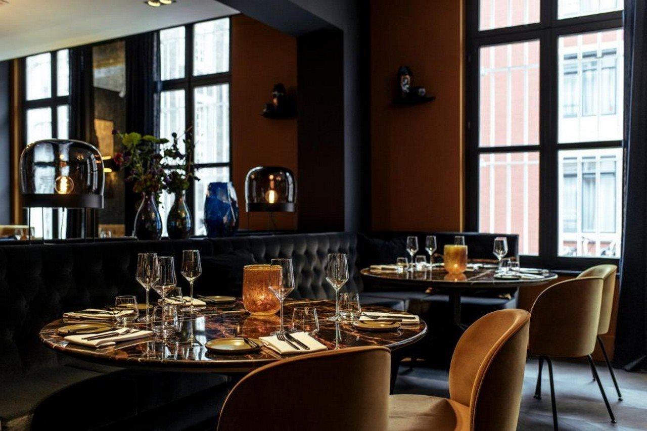 Het Arresthuis Roermond Exteriör bild Restaurant interior