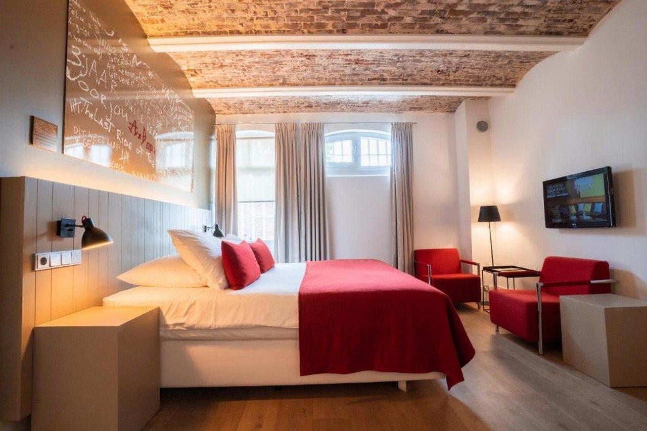 Het Arresthuis Roermond Exteriör bild A room at the hotel