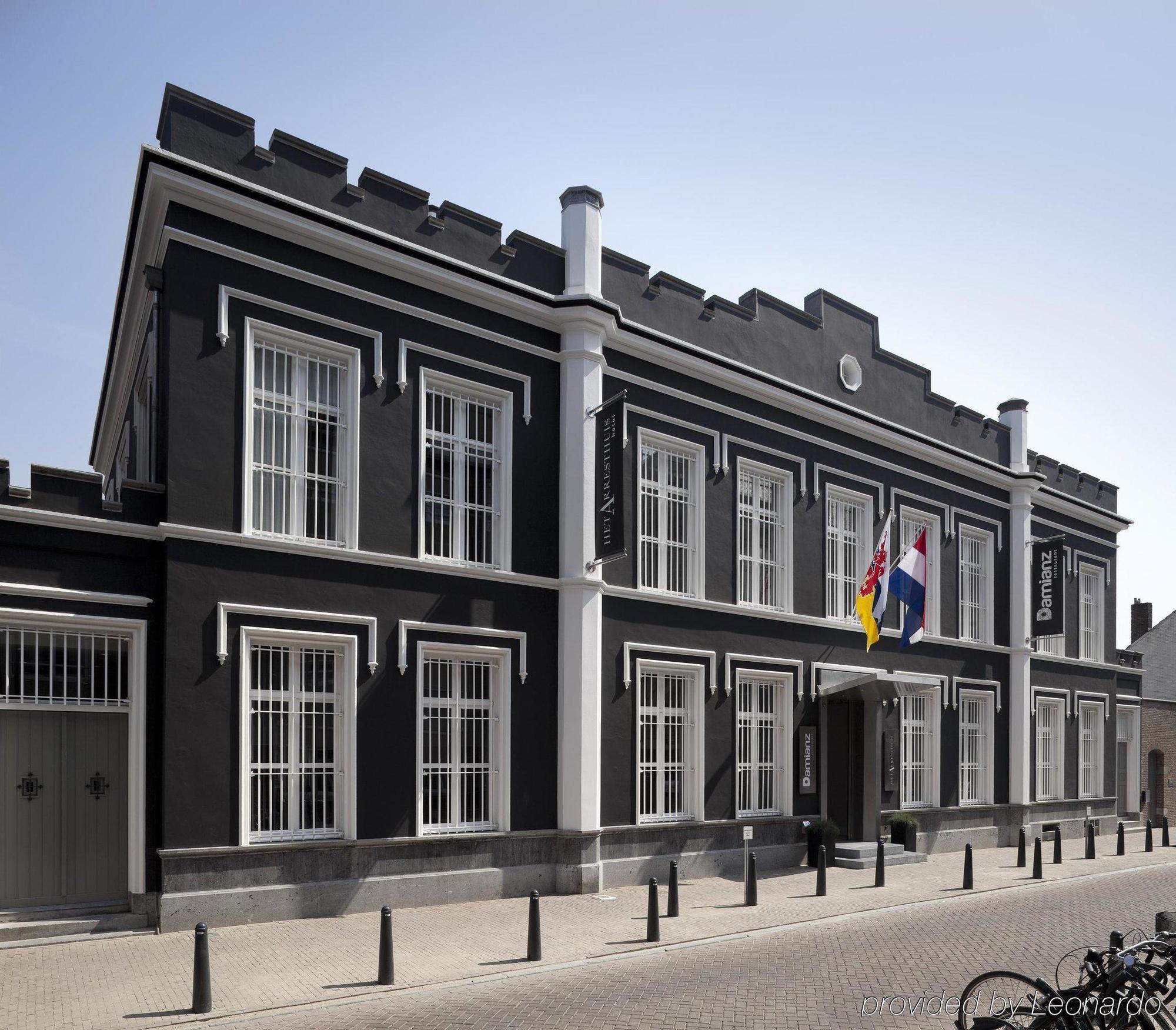 Het Arresthuis Roermond Exteriör bild Town Hall
