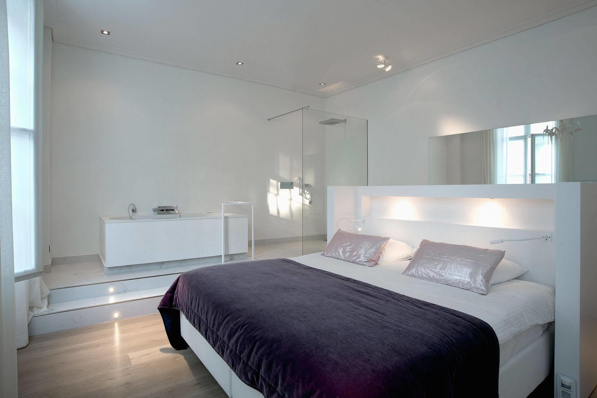 Het Arresthuis Roermond Exteriör bild A bedroom